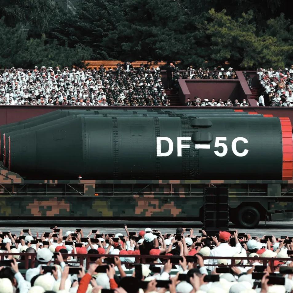 YOMI 优米↝♡︎ꫛꫀꪝ❥越曦