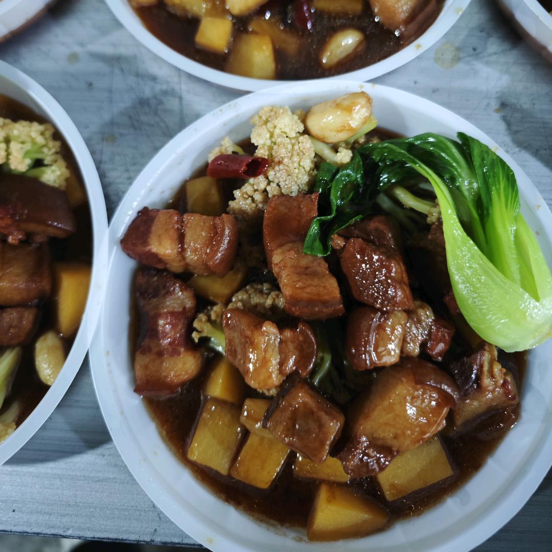 云海快餐盒饭盖浇饭！