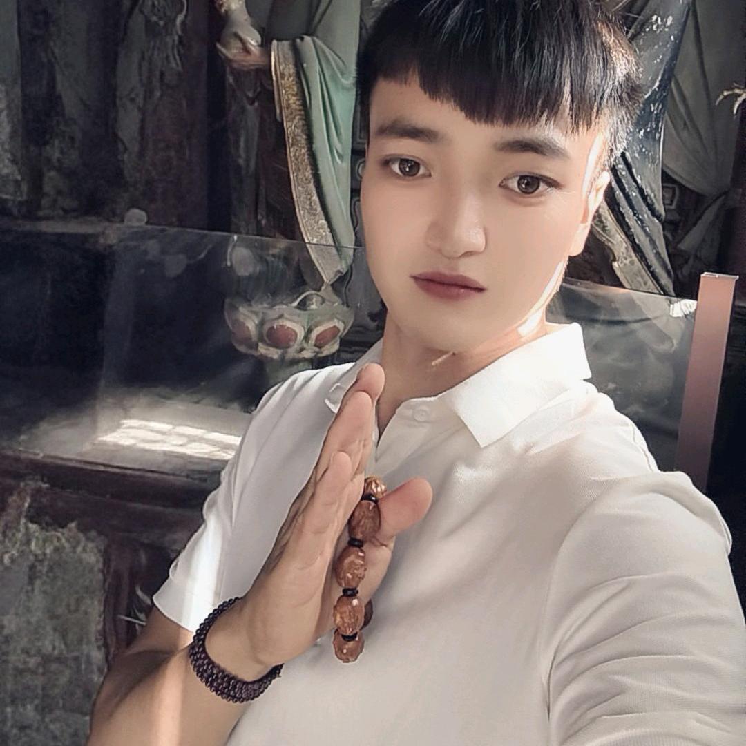 卍 修心  悟道 卍