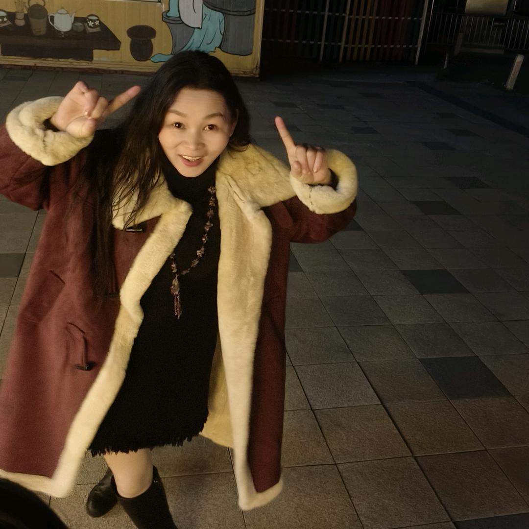 像草在那都能生长，心连心八五年。
