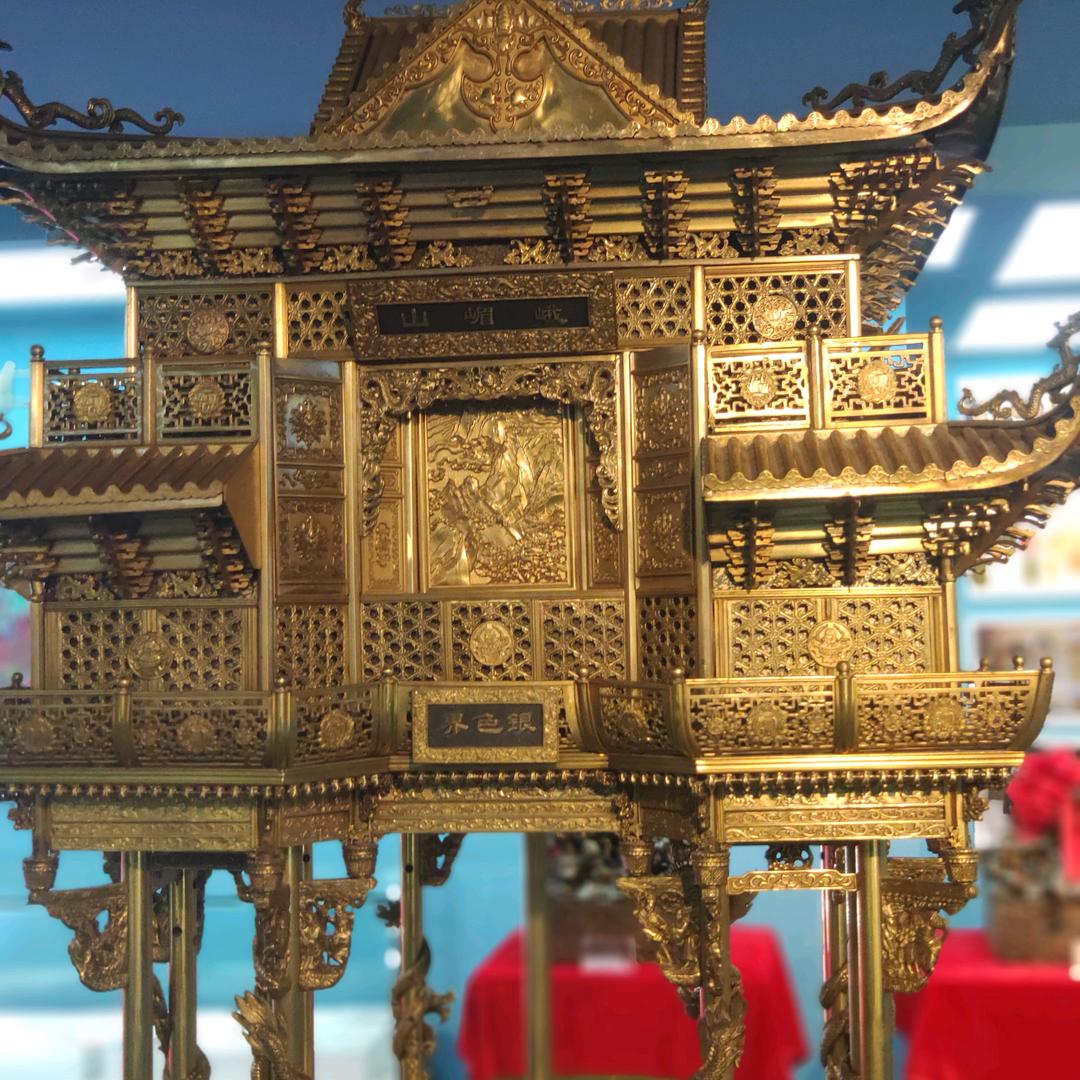 李香英