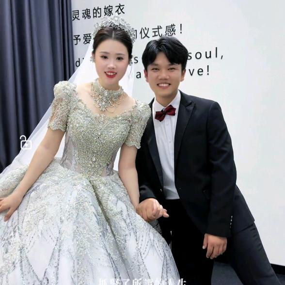 清帅正正婚礼现场摄影师