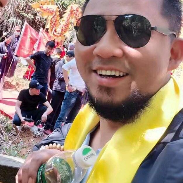 （4个孩子的奶爸）厦门会务控房旅游