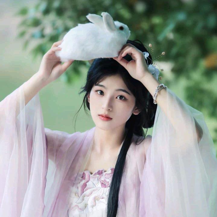 武汉炫映阁文化传媒有限公司