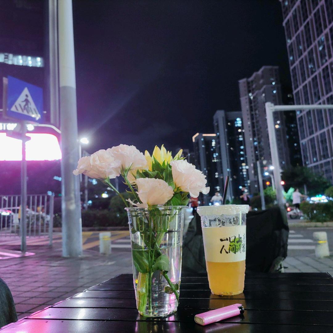 卖柠檬茶的女孩