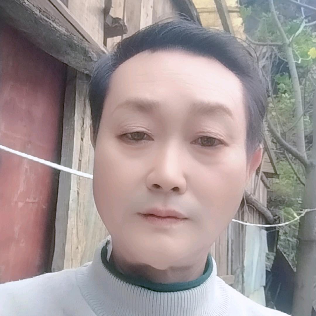 青山绿水一线天