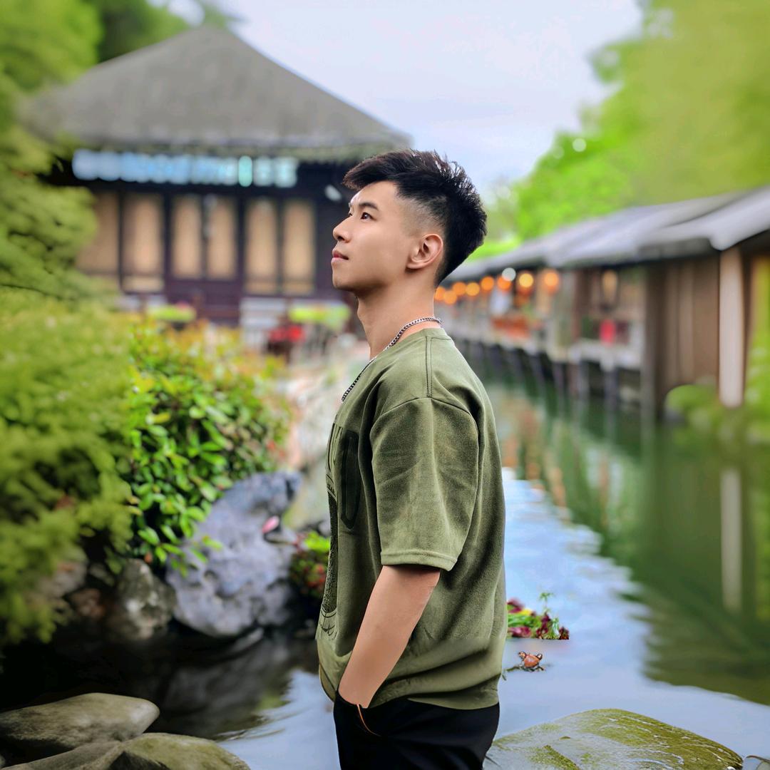 🏳‍🌈浅末年华🏳‍🌈