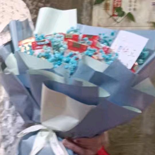 芯桶人怕没钱情怕伤，雪怕太阳草怕霜