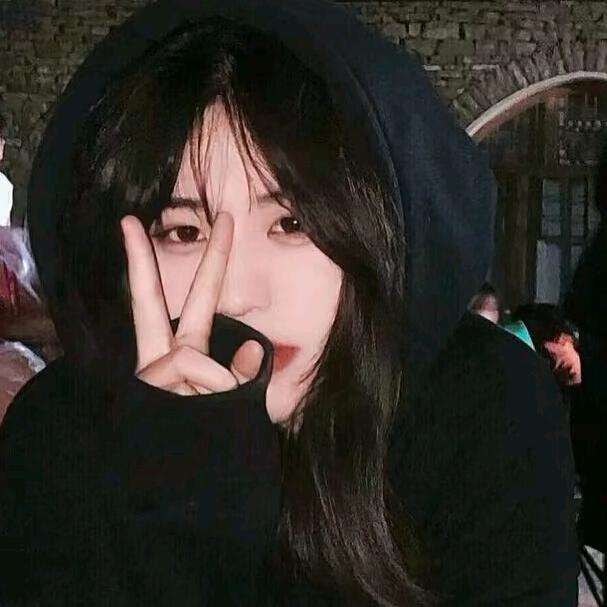 (˃ ⌑ ˂ഃ )