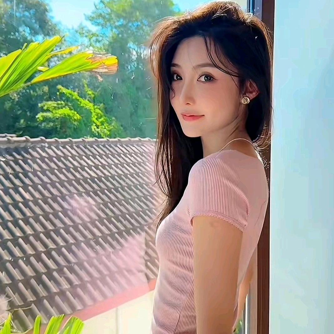 李予诺（穿搭日记）