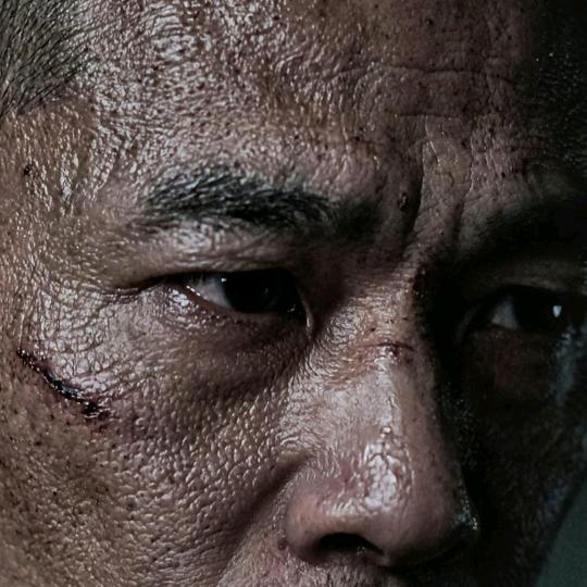 小怪兽爆揍奥特曼