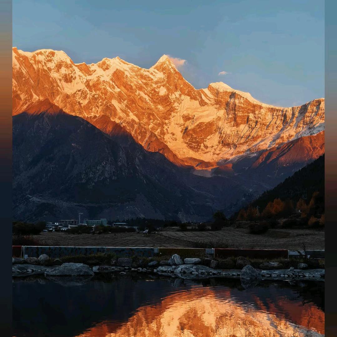 日照香炉生紫烟，李白爱上柳如烟