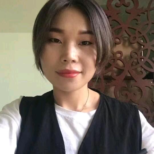 爱丽（游三的姐姐小号）