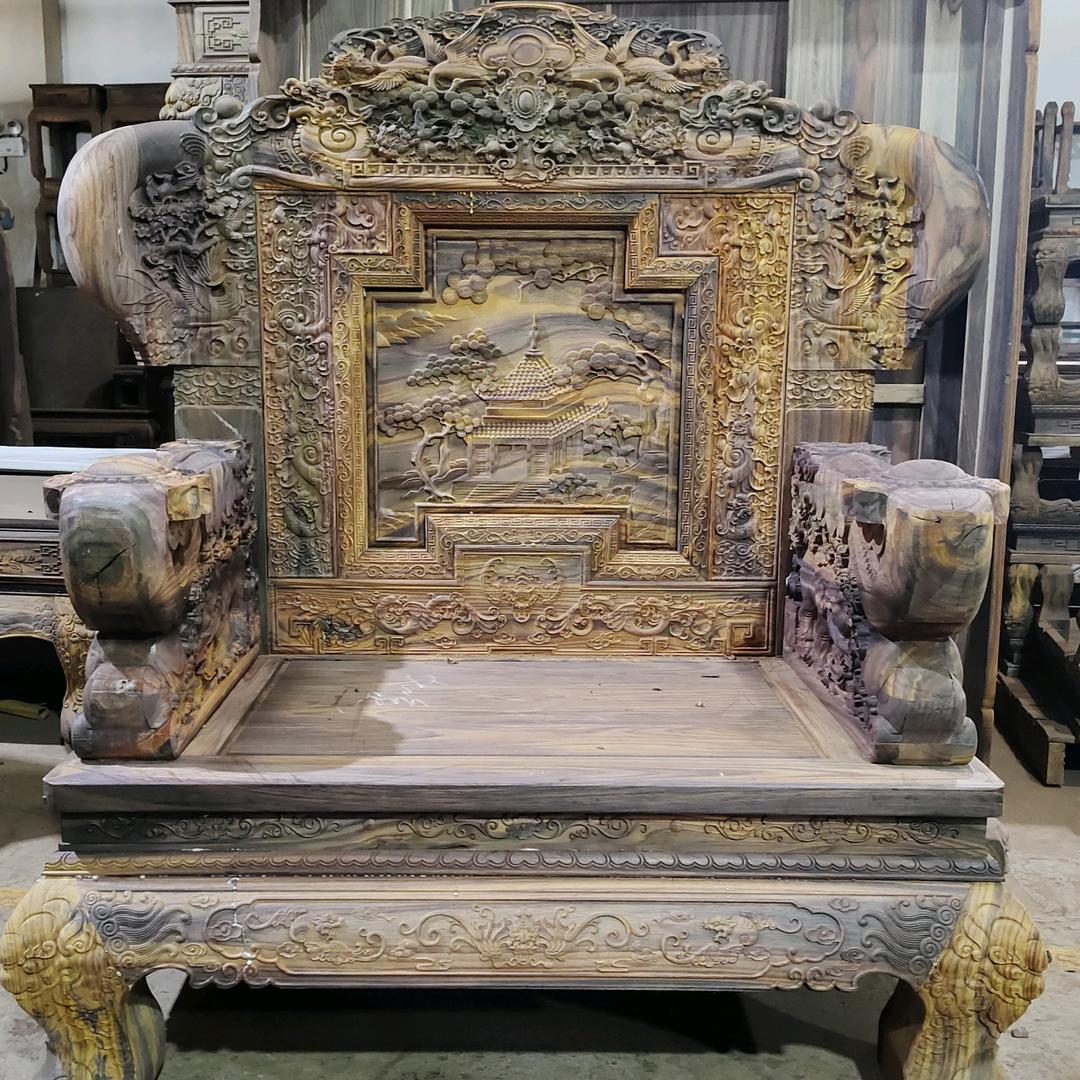 杯中尽是无情酒