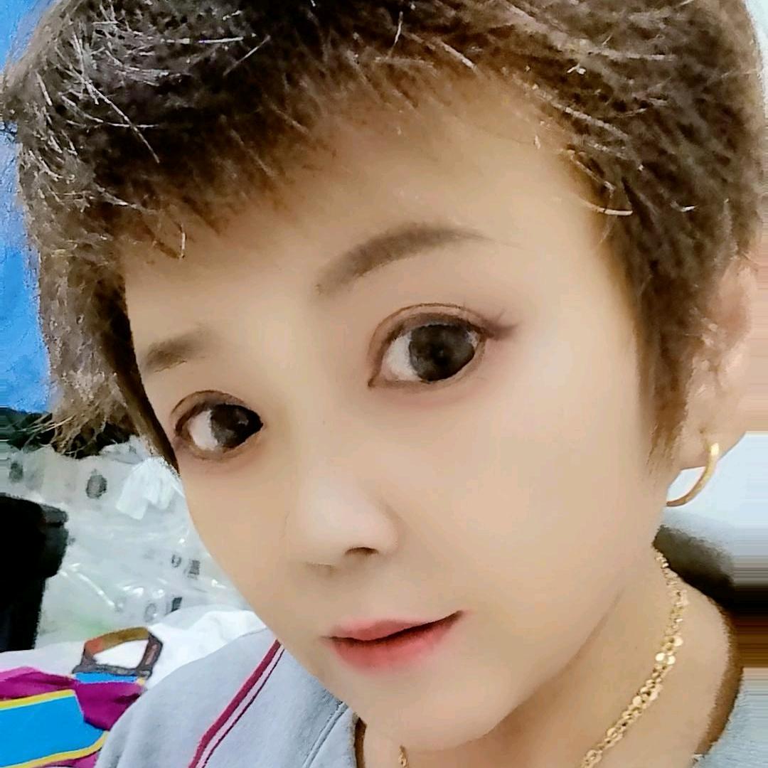 单亲妈妈。