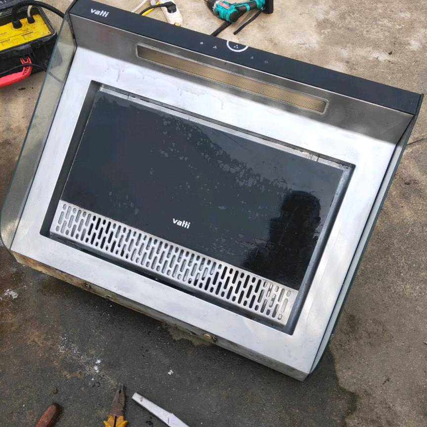 清洗油烟机清洗空调装卫星天线