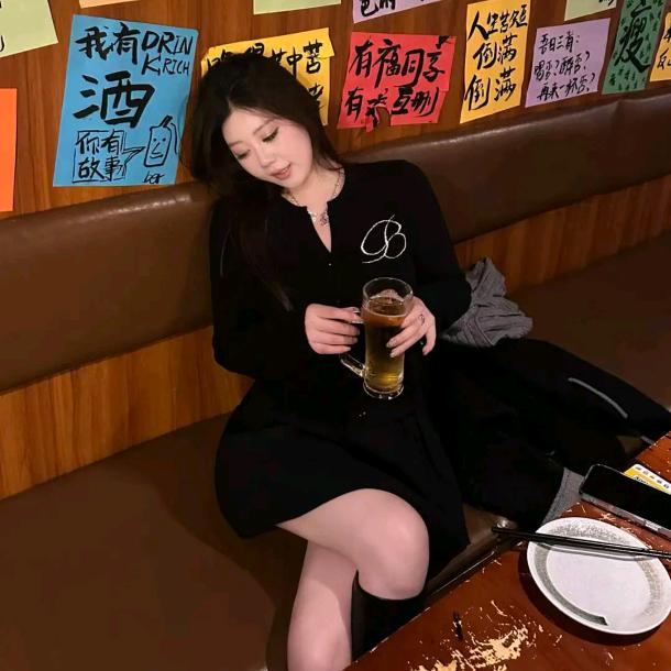 琪琪微微胖  (直播返场)