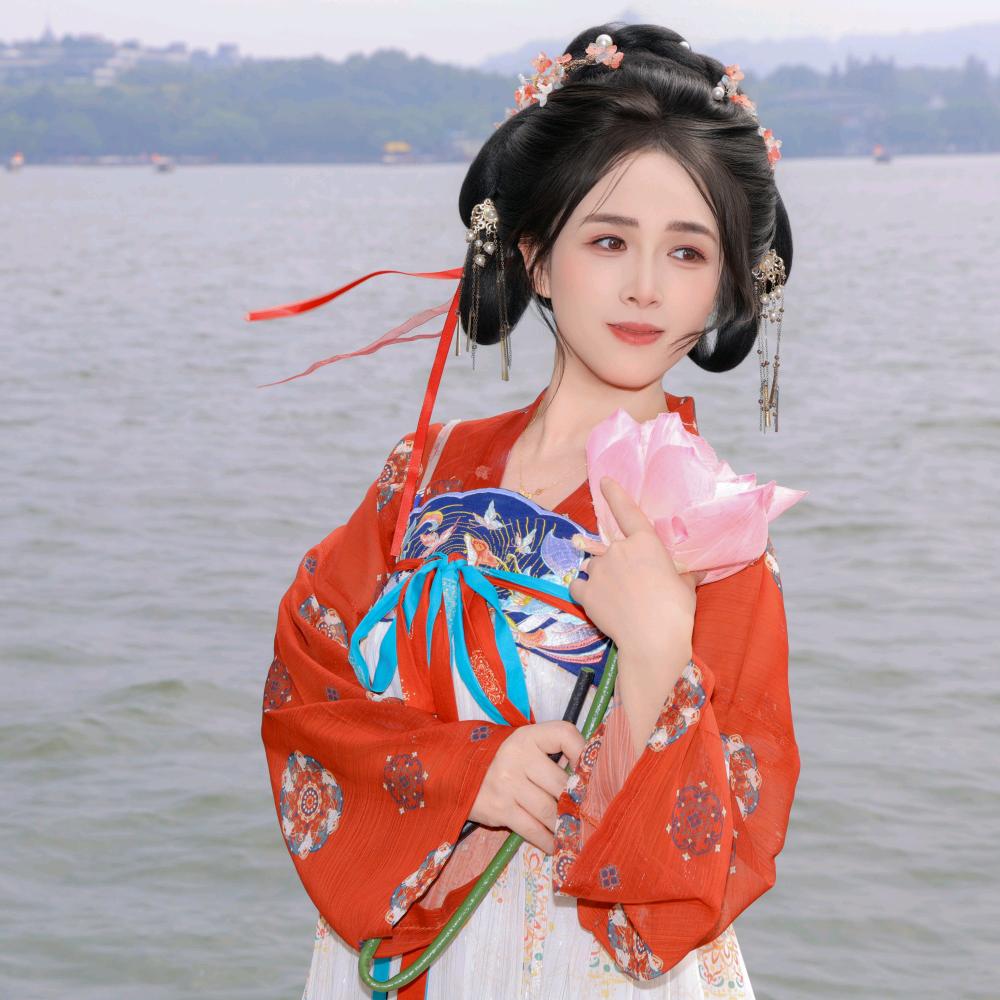 别给我叭叭叭🌟🌟