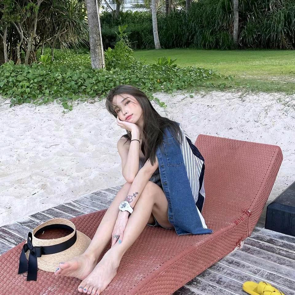 不理理穿搭STUDIO