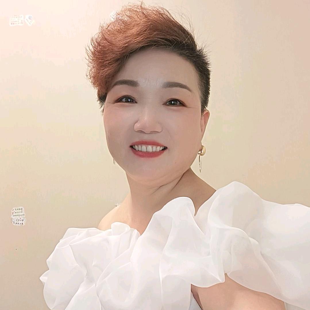 爱臭美的娟姐【泉雅之谜】
