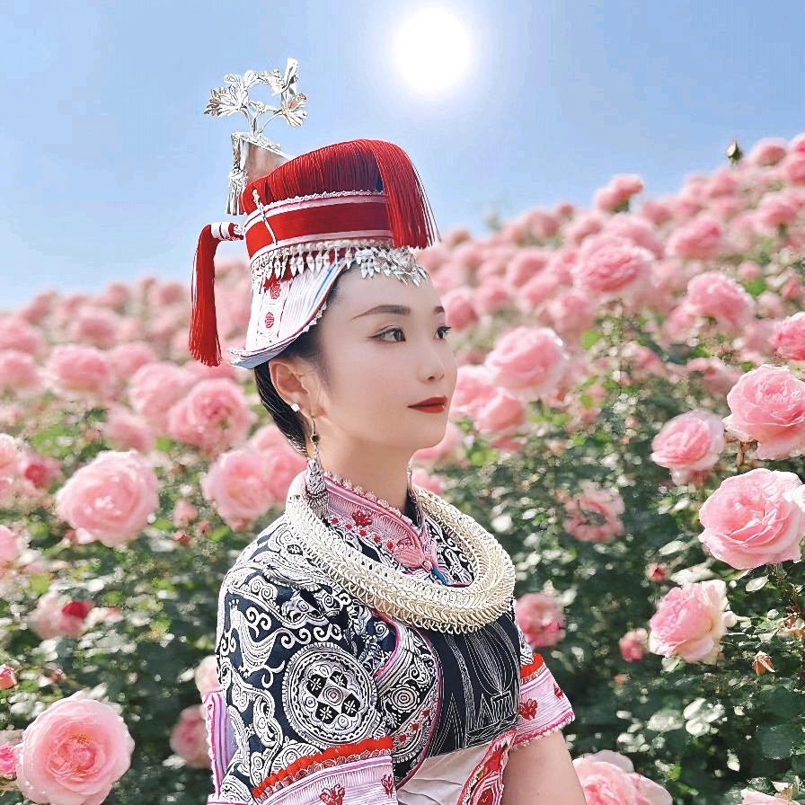 村T小怡