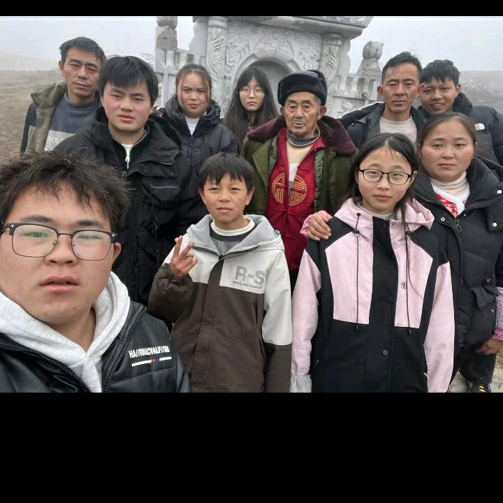 每天开心每一天。
