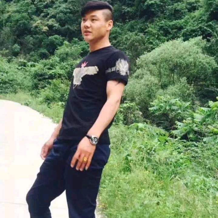 暮然回首大姐你咋还没走