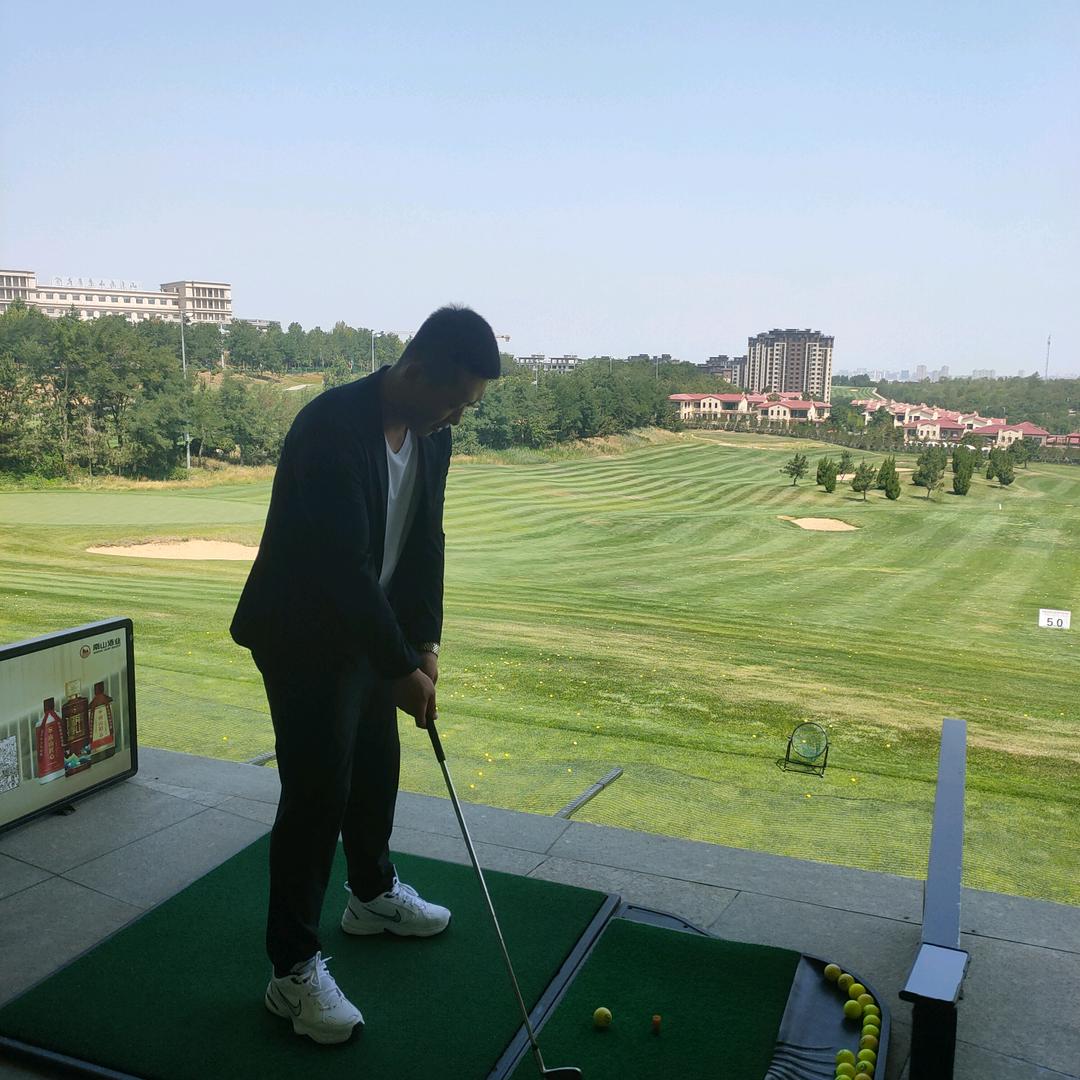 星启汽车租赁（大连）有限公司