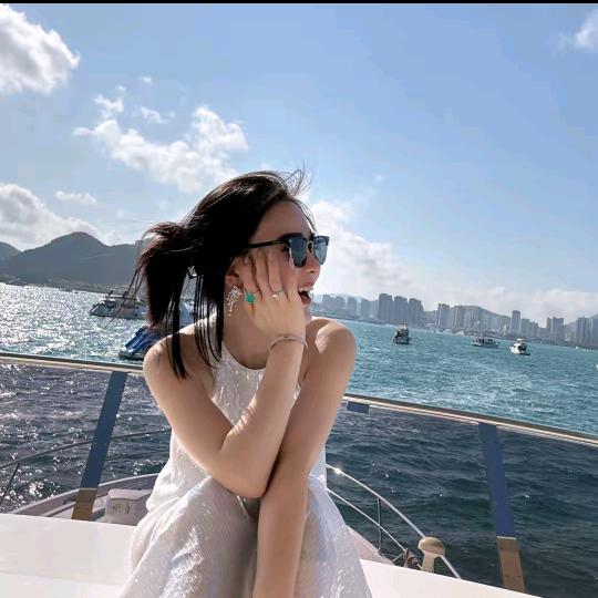 袁艺灵～精选穿搭