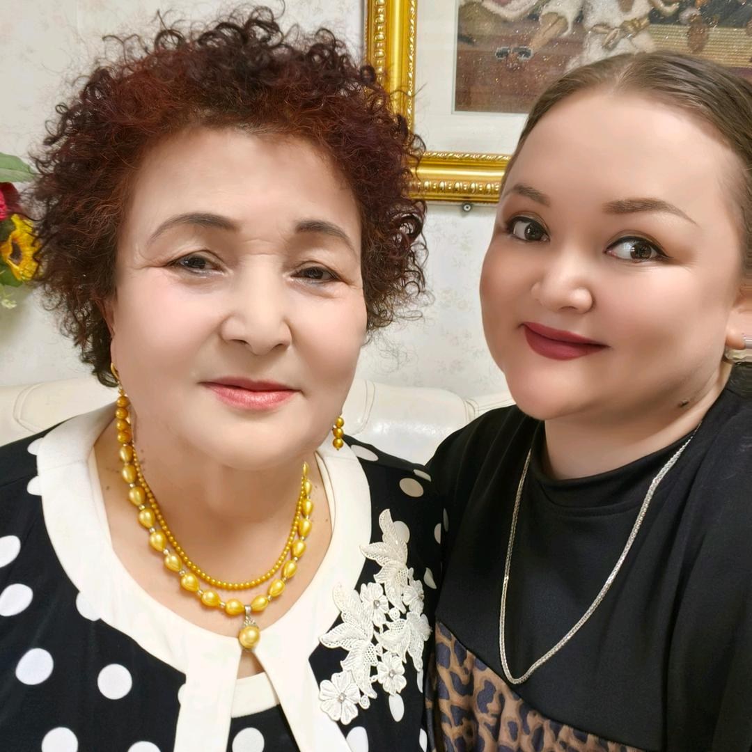 新疆母女