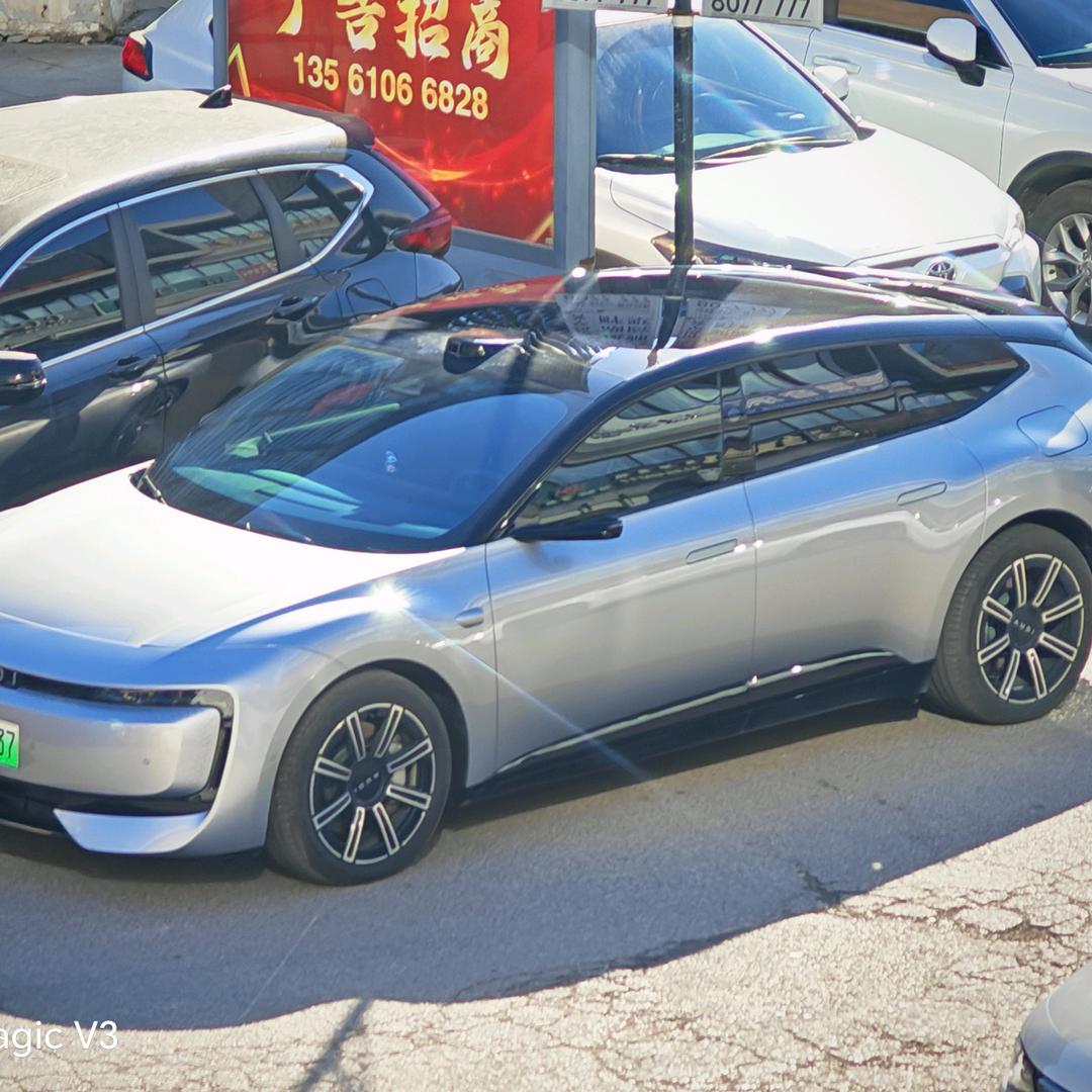 开audi E5的暴躁小张