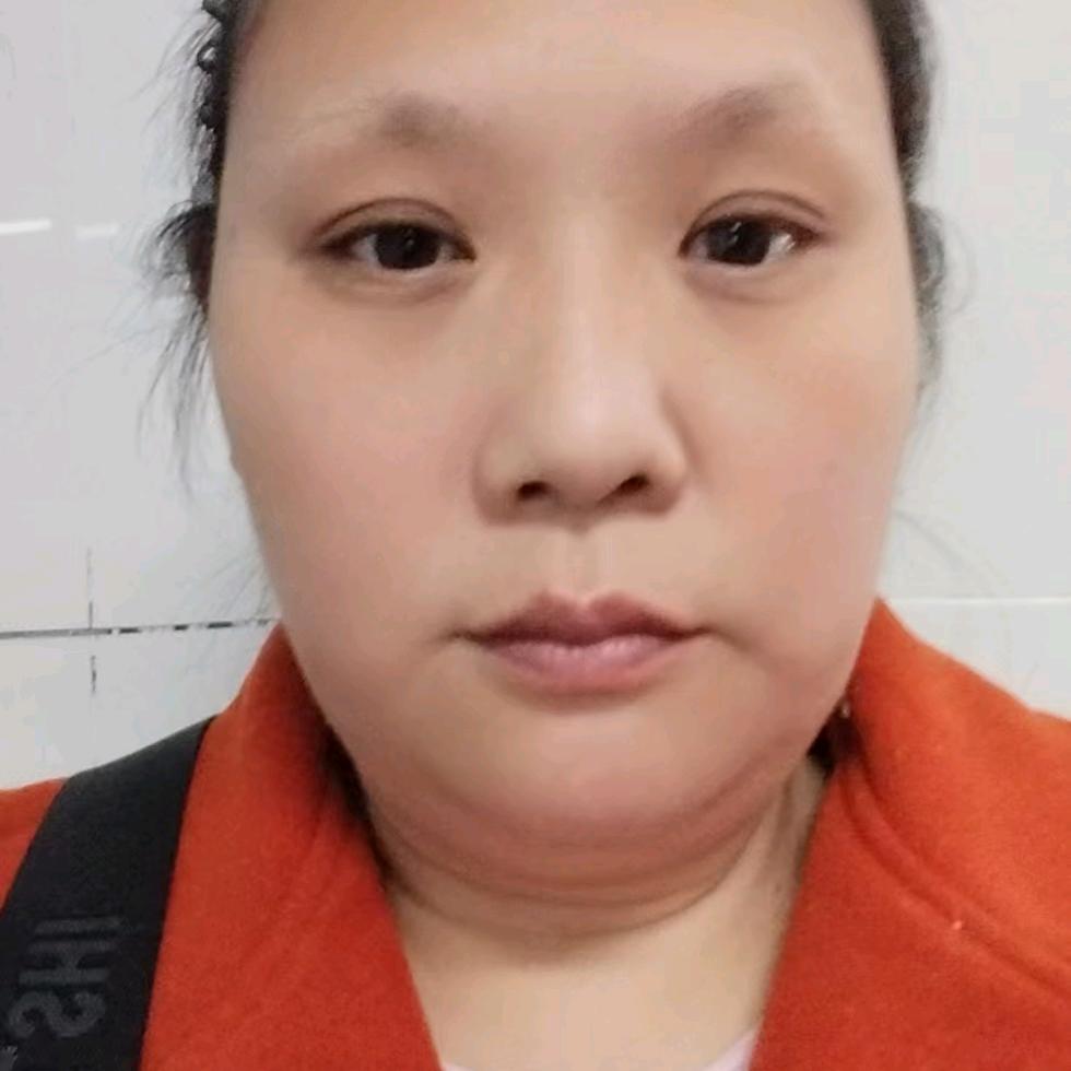 熊英大姐1975年。