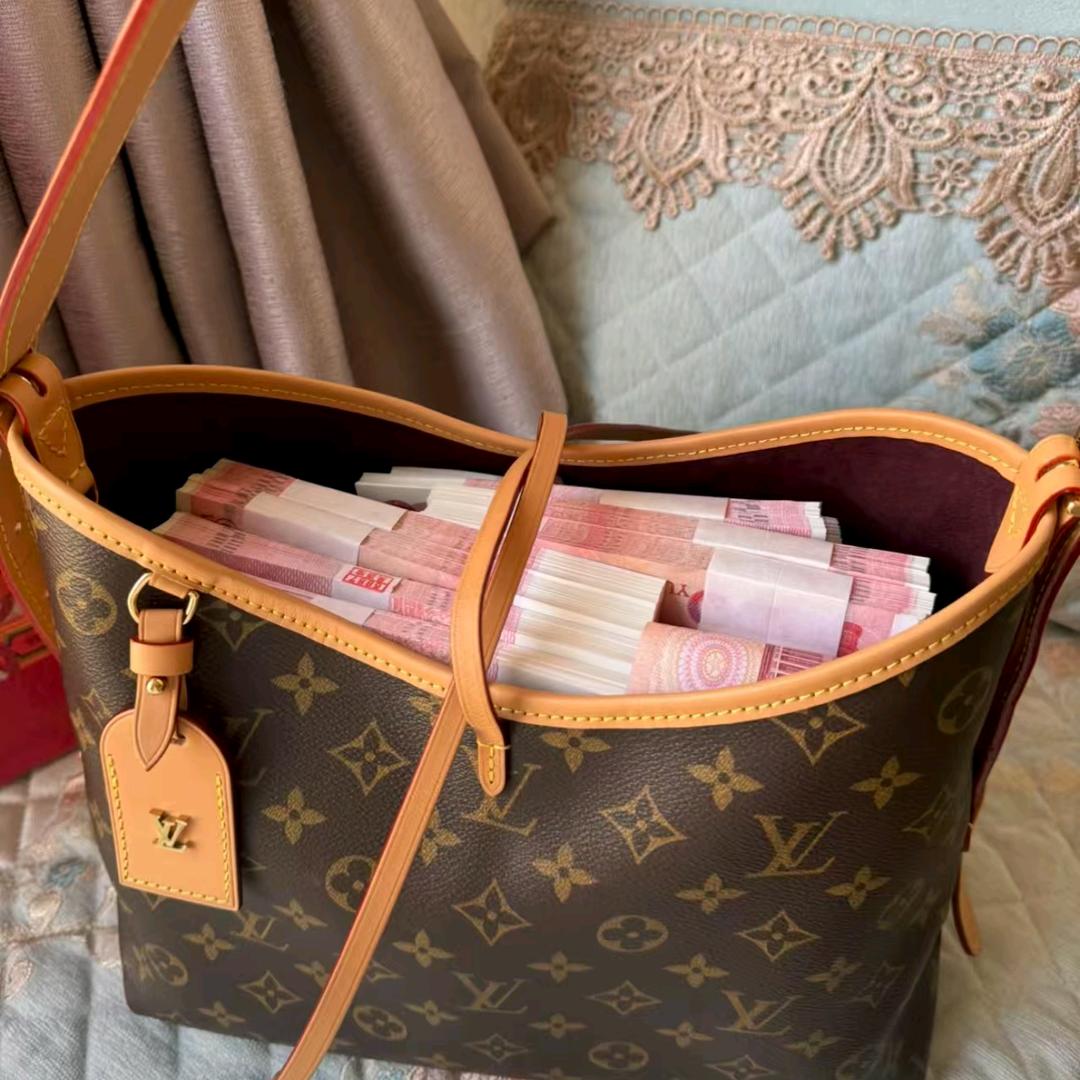 美丽的人生💰💰🐍🍎🍎