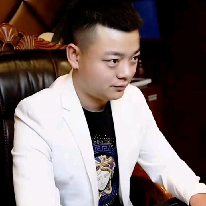 勿忘过往 砥砺前行{洪健}
