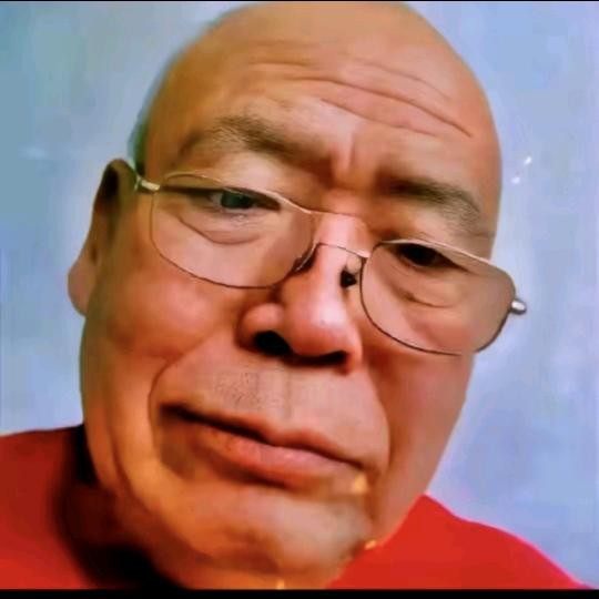 吴大爷(喜爱舞蹈)