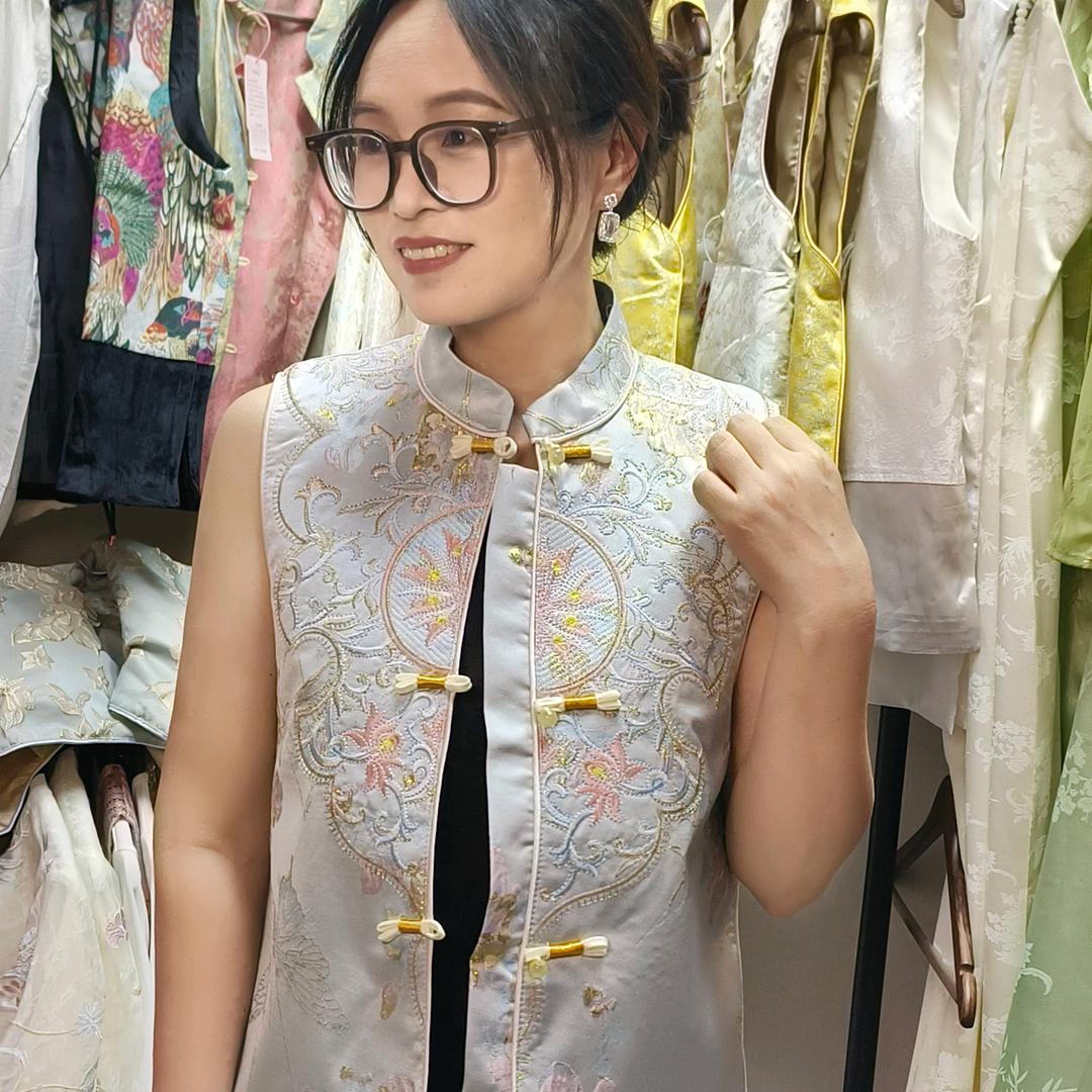 雨果服饰