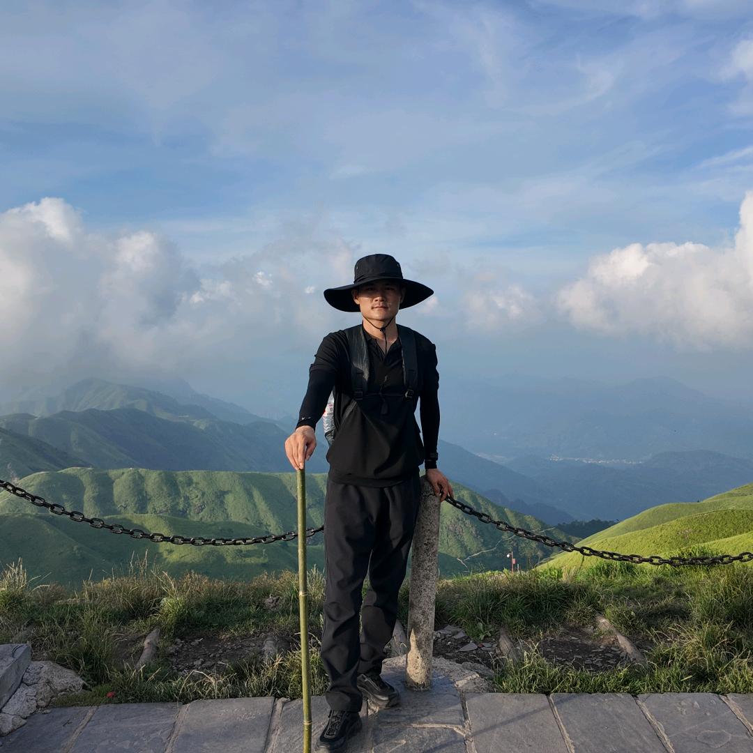 东山镇张瑶卖手机装宽带
