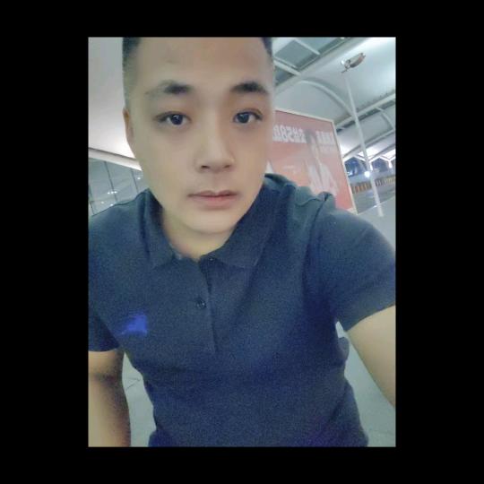 辽南巨峰葡萄小朱