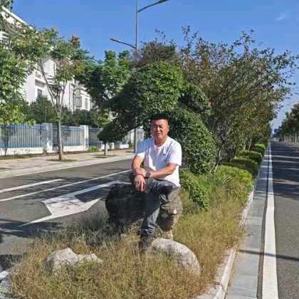 简单～大叔。