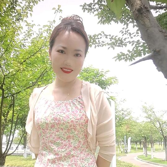 莞尔一笑😍
