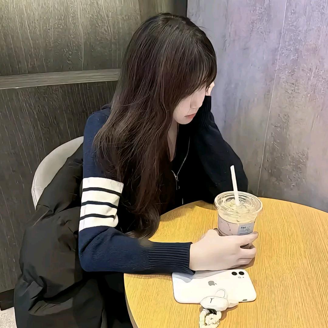 泪点模糊^.