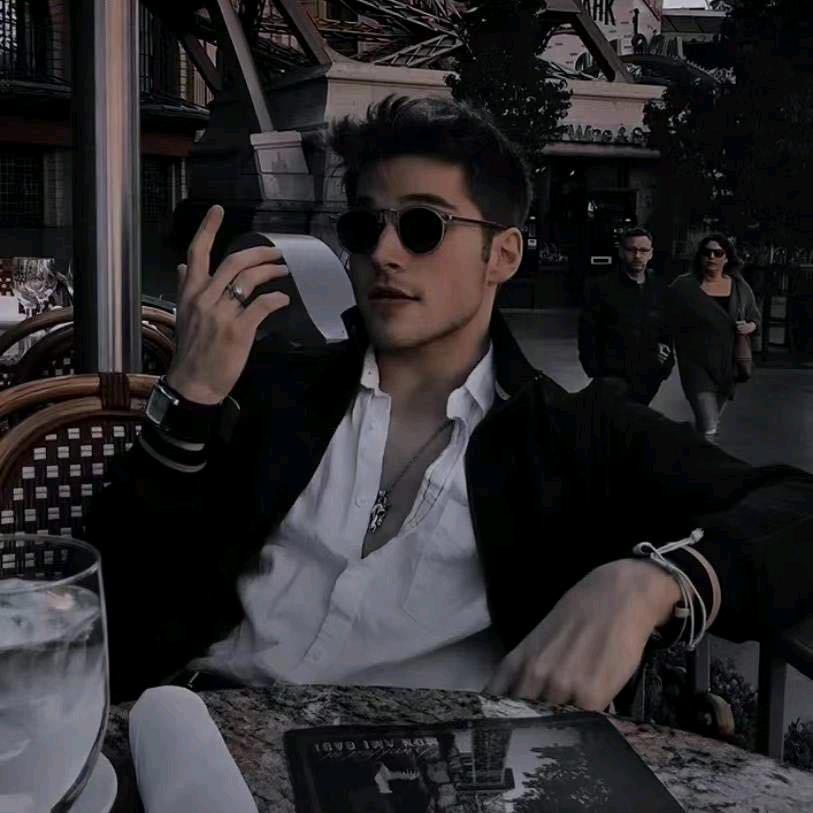 胡老板卖木头的