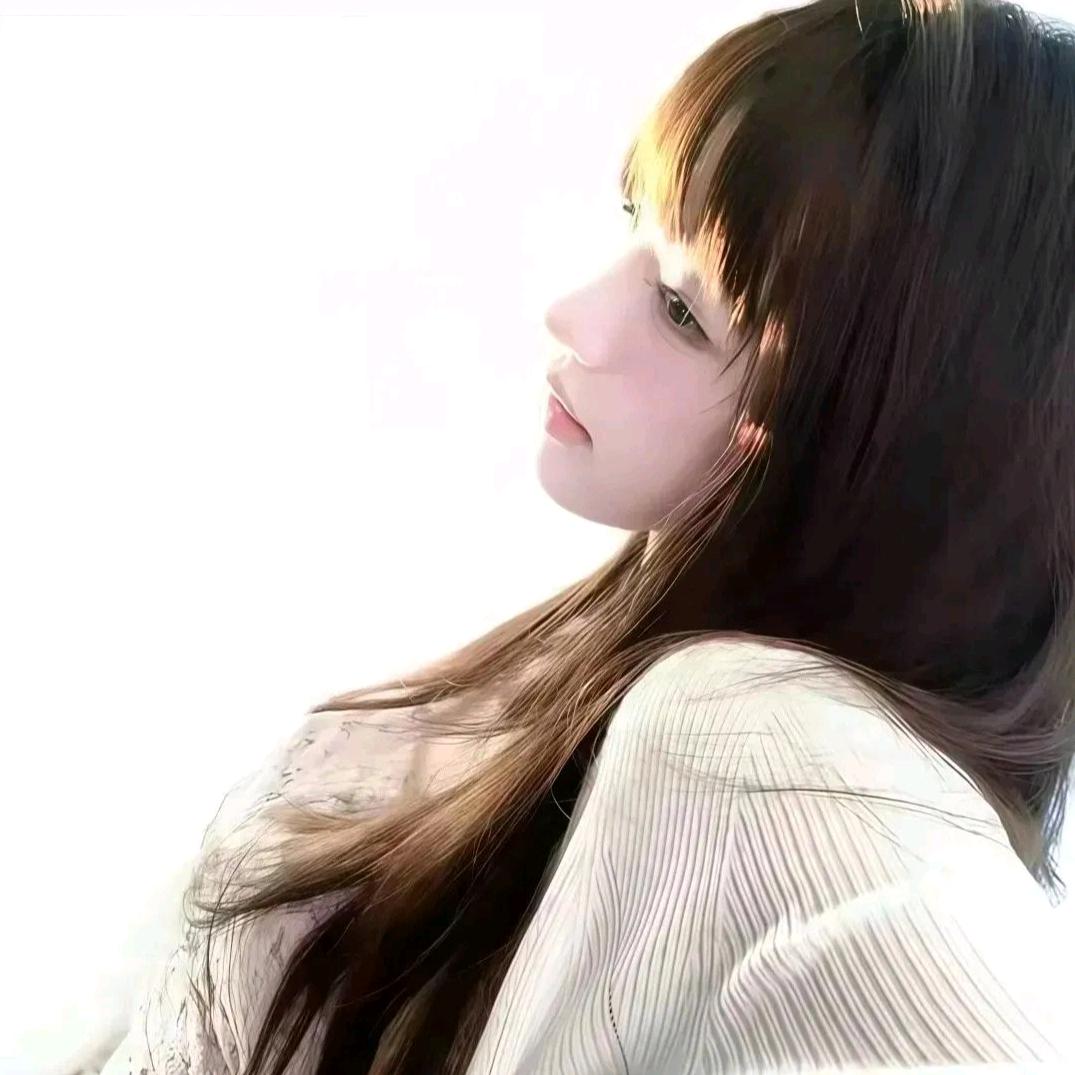 你额头前的小碎发