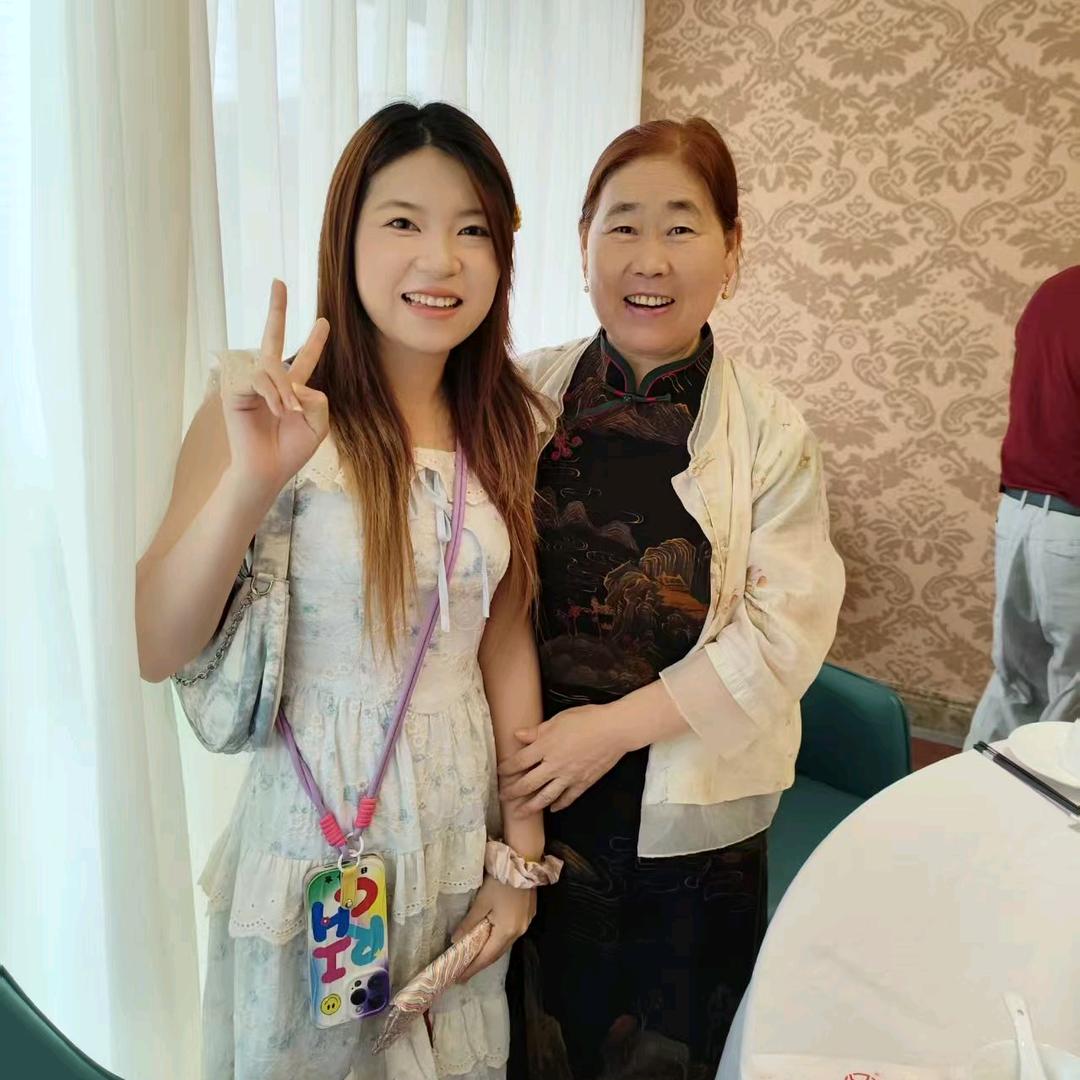 我是小可爱的姥姥
