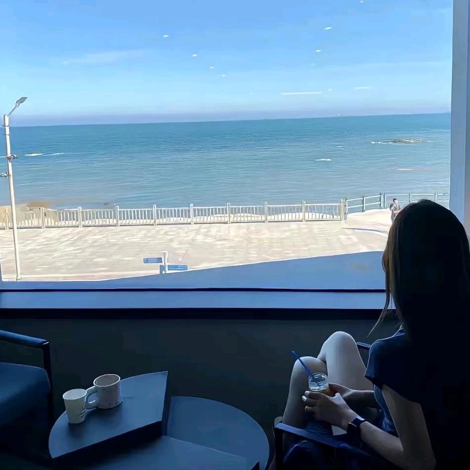 ✨⍤ ʰºˡⁱᵈᵃʸ✰‧ ₊˚𓇼 🐮