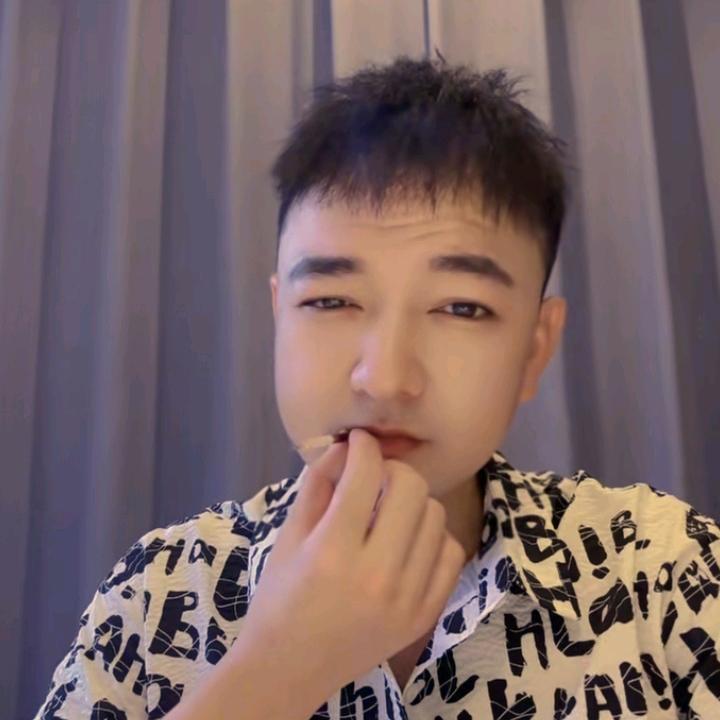 亮亮！🌴😜