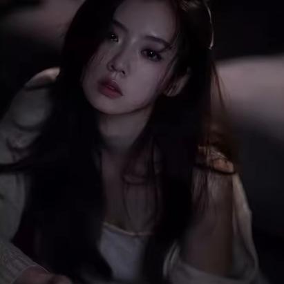 💋᭄青菜芯Lෆiiೄ೨