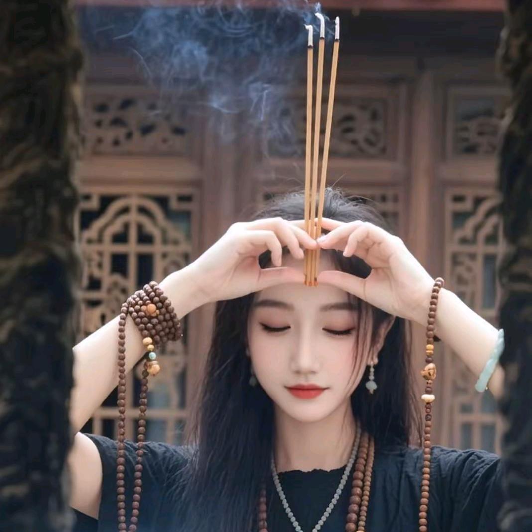 龍緣阁（丫头）