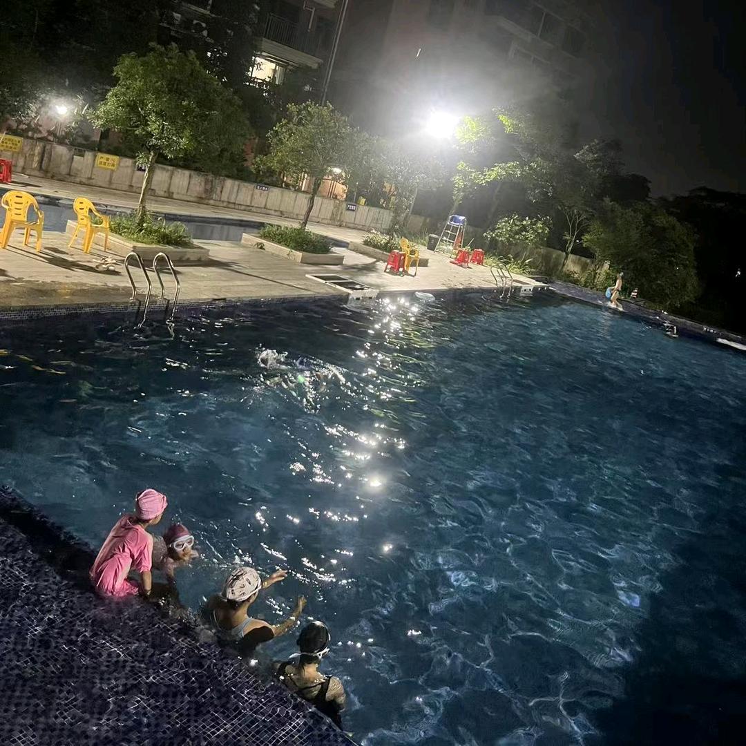 雅德花园游泳池