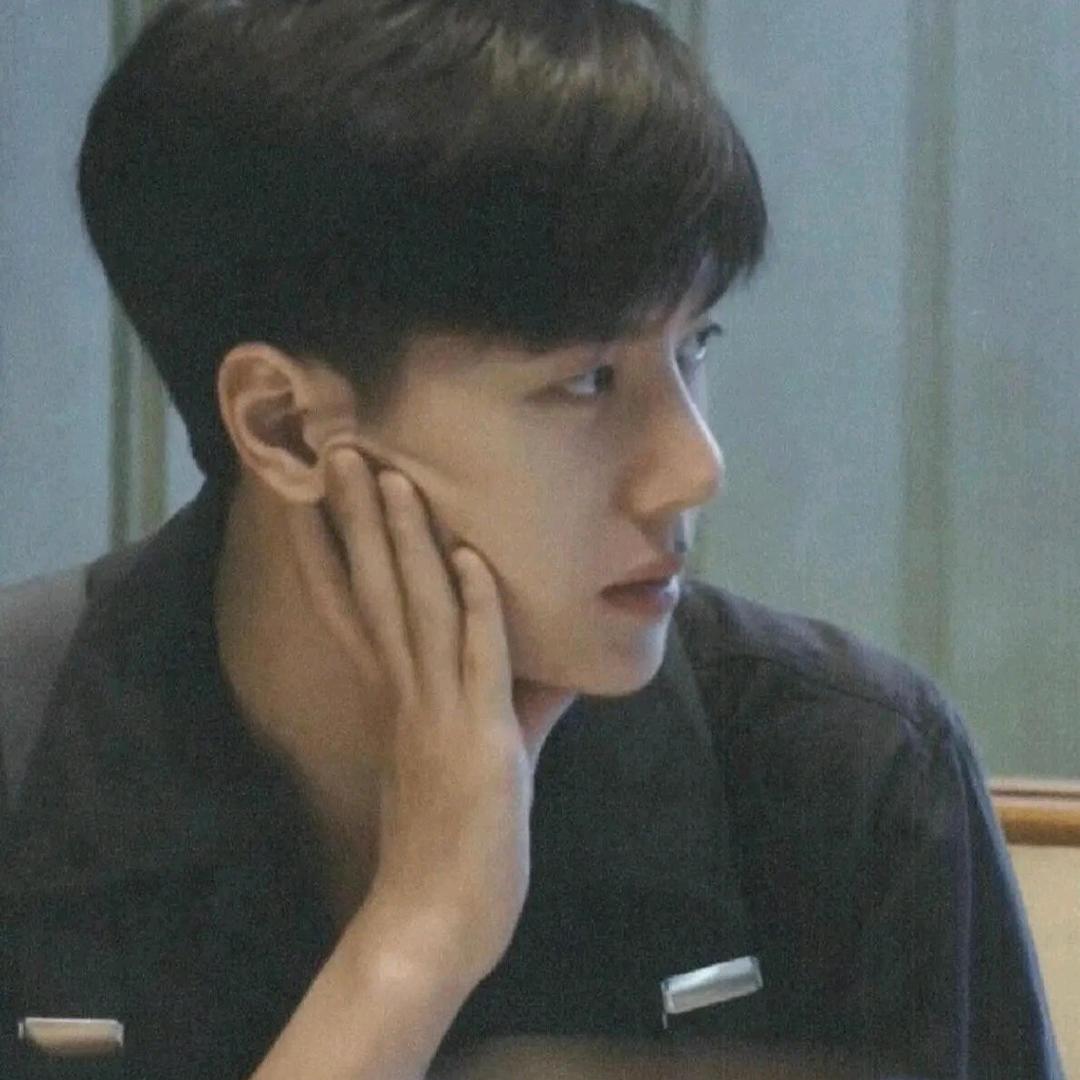 犯困⁹⁷₈₅王杰